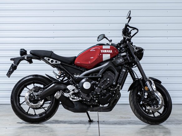 2018 Yamaha XSR900, красный - вид 3