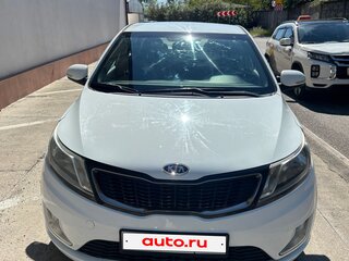 2011 Kia Rio 4-speed III, белый, 1050000 рублей, вид 2