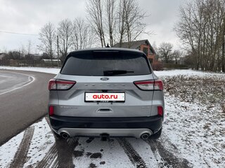 2022 Ford Escape IV, серебристый, 2303333 рублей, вид 3