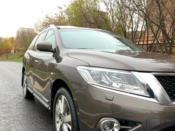 2014 Nissan Pathfinder IV, коричневый, 2200000 рублей - вид 3