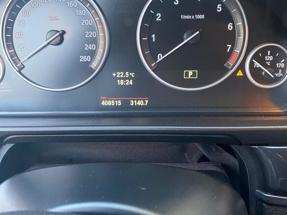 2011 BMW 5 серии 523i VI (F10/F11/F07), серый, 1300000 рублей - вид 6