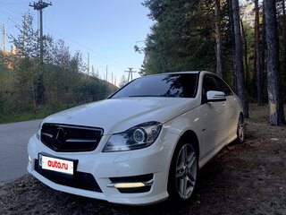 2011 Mercedes-Benz C-Класс 180 BlueEFFICIENCY III (W204) Рестайлинг, белый, 1700000 рублей, вид 2