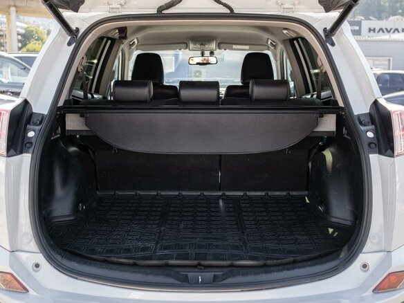 2019 Toyota RAV4 IV (XA40) Рестайлинг, белый, 2225000 рублей - вид 24