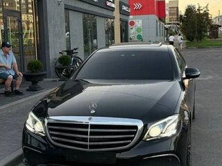 2017 Mercedes-Benz E-Класс 220 d V (W213, S213, C238), чёрный, 3599999 рублей, вид 5