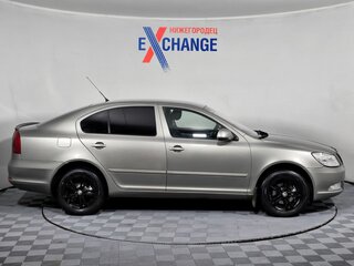 2010 Skoda Octavia II (A5) Рестайлинг, серый, 545000 рублей, вид 4