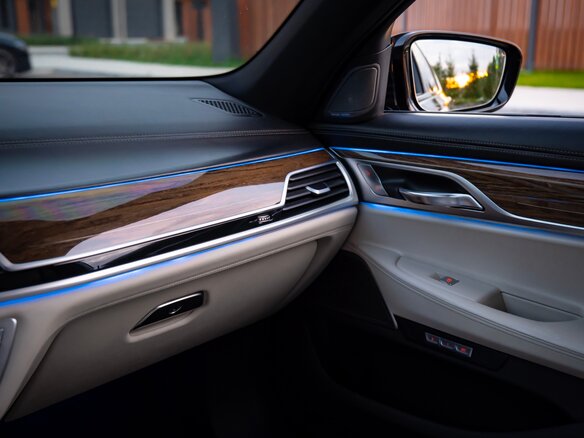 2016 BMW 7 серии 740d xDrive VI (G11/G12), серый, 4500000 рублей - вид 31