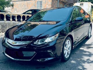 2016 Chevrolet Volt II, чёрный, 1200000 рублей, вид 1