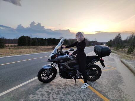 2014 Honda NC 750X, серебристый, 650000 рублей, вид 4