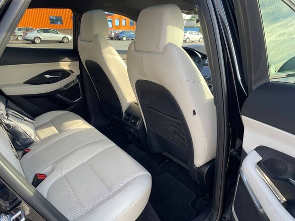 2019 Jaguar E-Pace I, чёрный, 3064164 рублей - вид 17