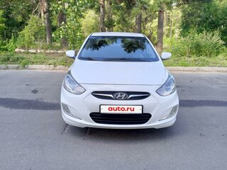 2011 Hyundai Solaris I, белый, 650000 рублей, вид 3