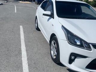 2019 Kia Rio IV, белый, 1350000 рублей, вид 3