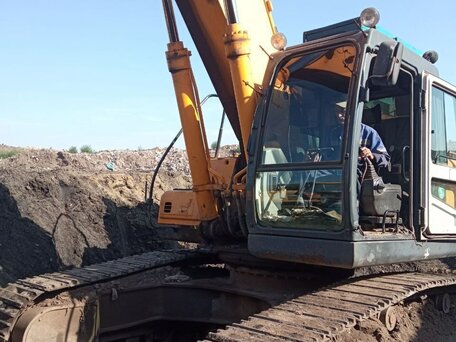 2013 Hyundai R360LC, жёлтый, 6500000 рублей, вид 1