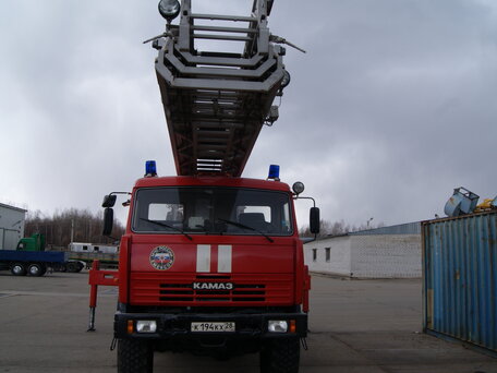 2003 КамАЗ 43118, красный, 1758000 рублей, вид 2