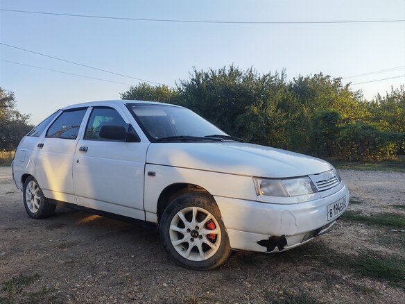 2003 Lada (ВАЗ) 2112, белый, 140000 рублей - вид 2