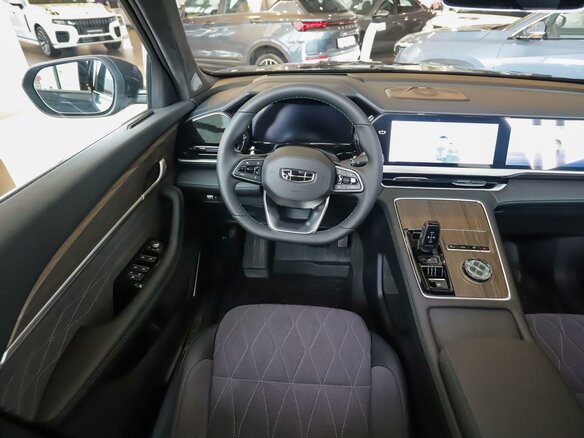 2026 Geely Monjaro I Рестайлинг, серый - вид 18