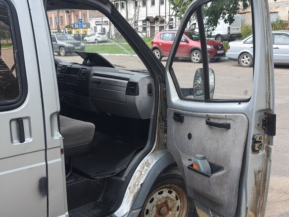 2003 ГАЗ Соболь (2217), серебристый, 290000 рублей - вид 9
