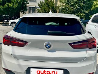 2021 BMW X2 sDrive18i I (F39), белый, 3190000 рублей, вид 3