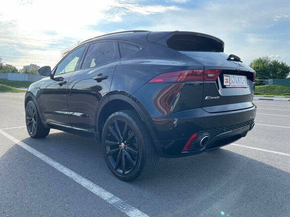 2019 Jaguar E-Pace I, чёрный, 3064164 рублей - вид 4