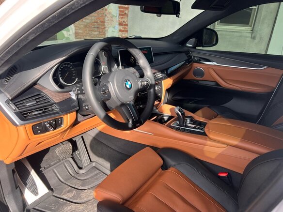 2016 BMW X6 M50d II (F16), белый, 4100000 рублей - вид 12