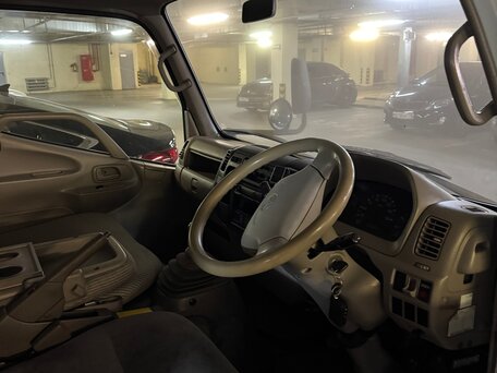 2002 Toyota Dyna, белый, 1350000 рублей, вид 5
