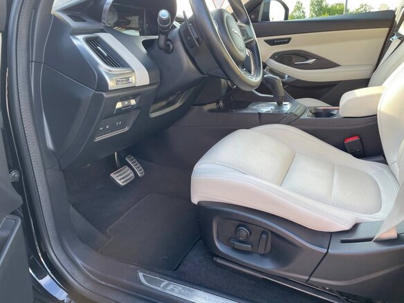 2019 Jaguar E-Pace I, чёрный, 3064164 рублей - вид 7