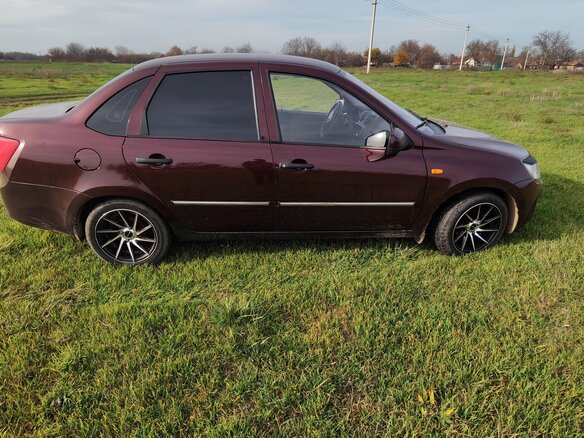 2012 Lada (ВАЗ) Granta I, пурпурный, 450000 рублей - вид 1