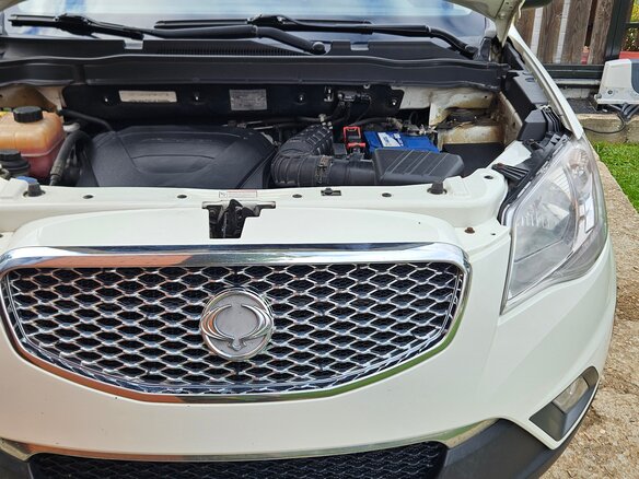2012 SsangYong Actyon II, белый, 770000 рублей - вид 16