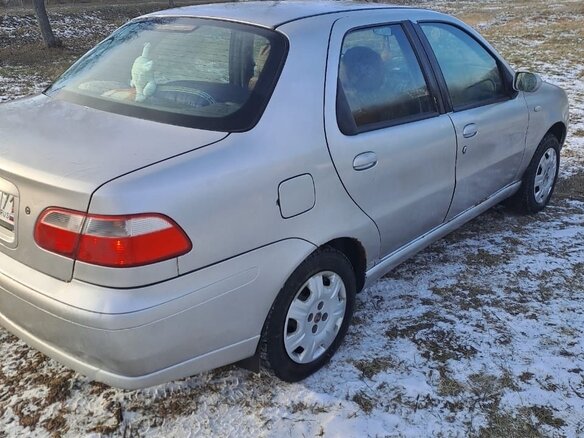 2009 Fiat Albea I Рестайлинг, серый, 330000 рублей - вид 2