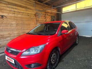 2010 Ford Focus II Рестайлинг, красный, 800000 рублей, вид 1