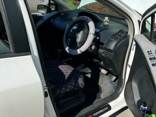 2005 Toyota Vitz II (XP90), белый, 592000 рублей, вид 5
