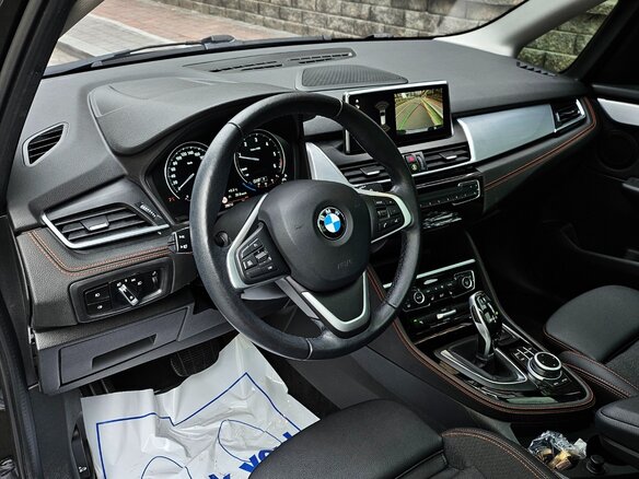2020 BMW 2 серии Active Tourer 218d F45 Рестайлинг, чёрный, 2200000 рублей - вид 10
