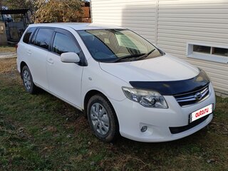 2010 Toyota Corolla Fielder X (E140, E150) Рестайлинг, белый, 1000000 рублей, вид 3
