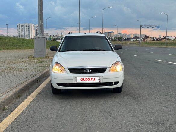 2011 Lada (ВАЗ) Priora I, белый, 430000 рублей - вид 1