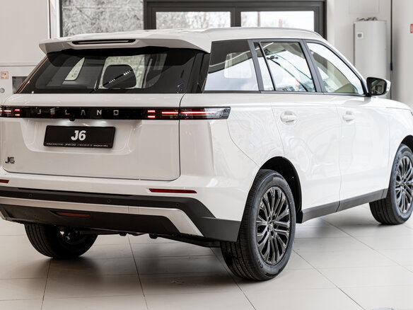 2026 Jeland J6, белый, 2929000 рублей - вид 3