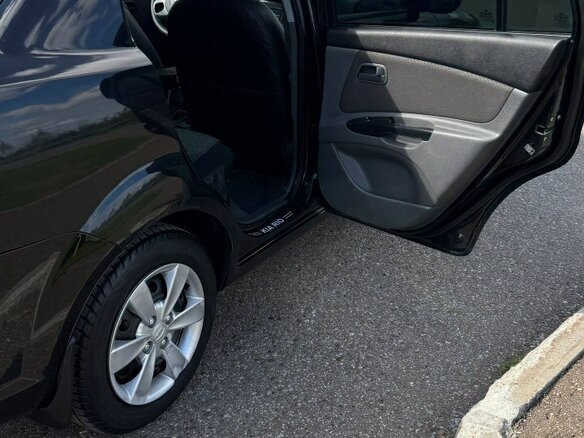 2010 Kia Rio II Рестайлинг, чёрный, 470000 рублей - вид 11