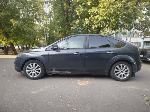 2010 Ford Focus II Рестайлинг, серый, 300000 рублей - вид 4
