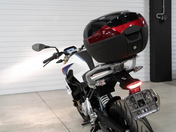 2018 BMW G 310 R, белый - вид 12