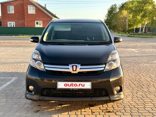 2010 Toyota ISis I Рестайлинг, чёрный, 1150000 рублей, вид 1