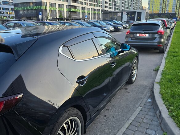 2019 Mazda 3 IV (BP), чёрный - вид 2