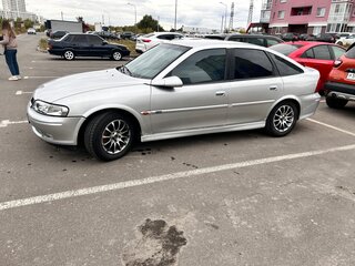 1999 Opel Vectra B Рестайлинг, серебристый, 330000 рублей, вид 4