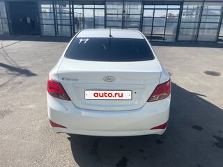 2014 Hyundai Solaris I Рестайлинг, белый, 930000 рублей, вид 3