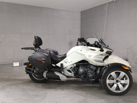 2015 BRP Can-Am Spyder, белый, 1600000 рублей, вид 1