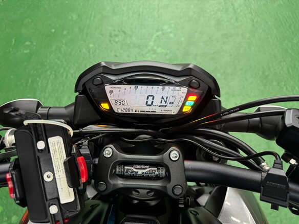 2020 Suzuki GSX-S 1000, серый, 995000 рублей - вид 12