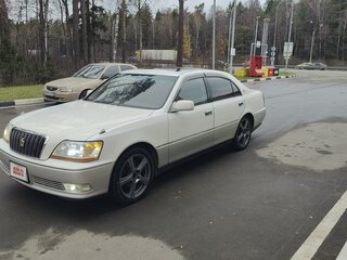 1999 Toyota Crown Majesta III (S170), белый, 549000 рублей, вид 1