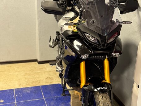 2021 Yamaha Tracer 9, серый, 1430000 рублей, вид 3