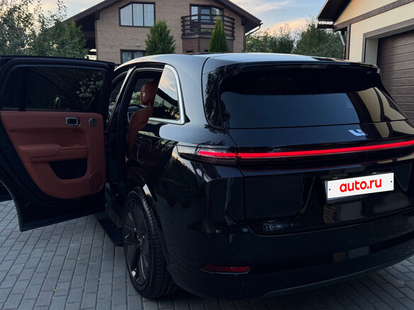 2024 Li Auto (Lixiang) L7 52.3 kWh I Рестайлинг, чёрный - вид 16