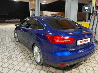 2016 Ford Focus III Рестайлинг, синий, 850000 рублей, вид 4