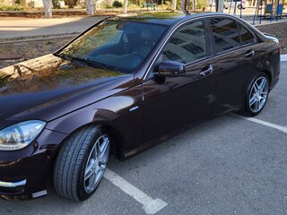 2011 Mercedes-Benz C-Класс 180 BlueEFFICIENCY III (W204) Рестайлинг, коричневый, 1400000 рублей, вид 3