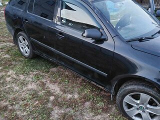2008 Skoda Octavia II (A5), чёрный, 420000 рублей, вид 2