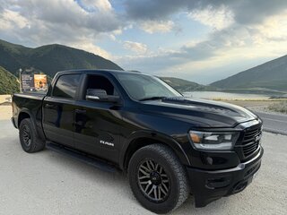 2022 Ram 1500 Crew Cab eTorque V, чёрный, 8500000 рублей, вид 2